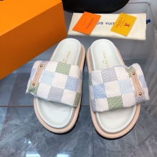 Louis Vuitton Slippers